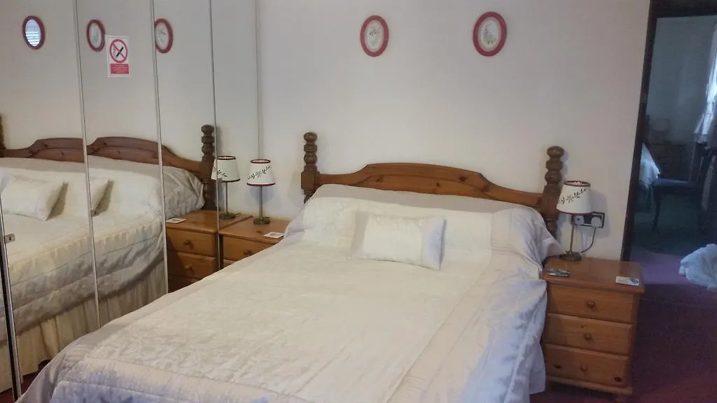 Kingfisher Cottage-1